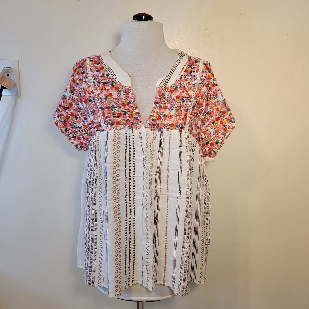 Savanna Jane Women's Small Floral Embroidered Sleeveless Loose fit Peasant Top